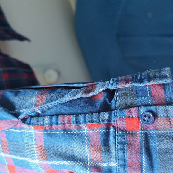 Kenneth Cole button down shirt size 6 - Picture 3 of 4